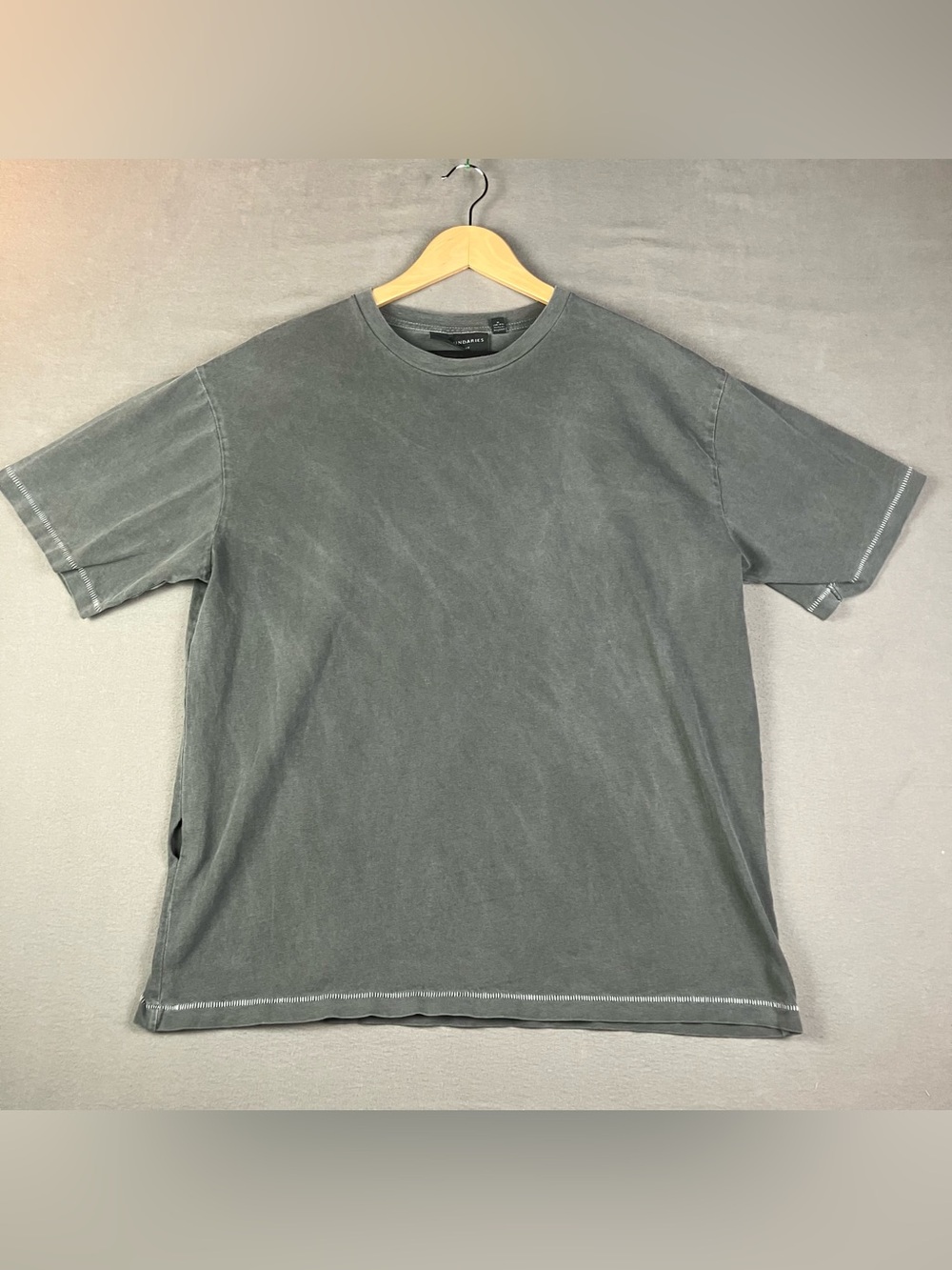 No Boundaries Men’s Size M Oversized Fit Short Sleeve T Shirt Faded Gray Plain.